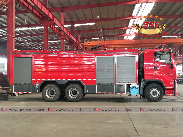 Foam Water Fire Fighting Truck ISUZU - RS Foam Water Fire Fighting Truck ISUZU - RS